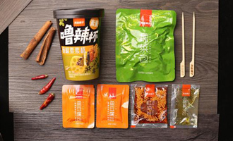 “嚕辣杯”世界杯期間“C位出道”，良品鋪?zhàn)尤绾谓璐驣P玩轉(zhuǎn)新零售？