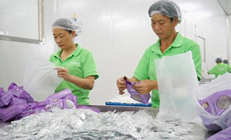 零食企業(yè)與時(shí)間賽跑贏取“新鮮度”，自建基地供應(yīng)堅(jiān)果